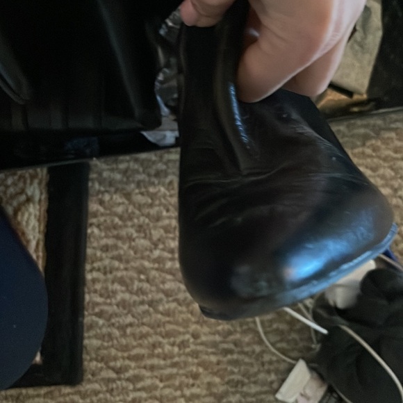 Ralph Lauren tall boot. - Picture 4 of 6